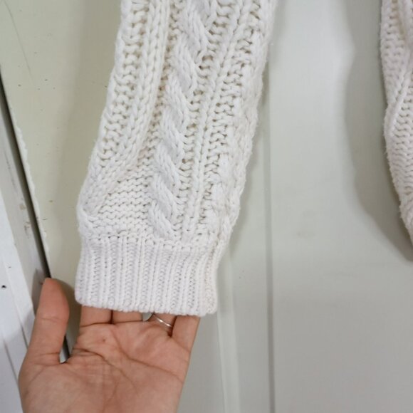 Philosophy Sweater Size S White Cable Knit V-Neck 61% Cotton Blend Womens - Picture 3 of 10